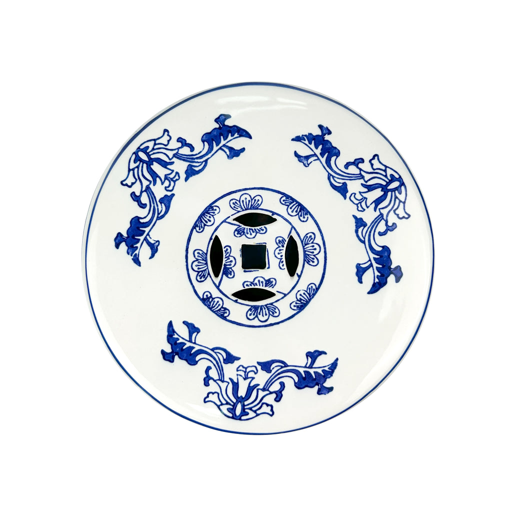 Blue - and - White Porcelain Drum Stool with Interlocking Branch Pattern